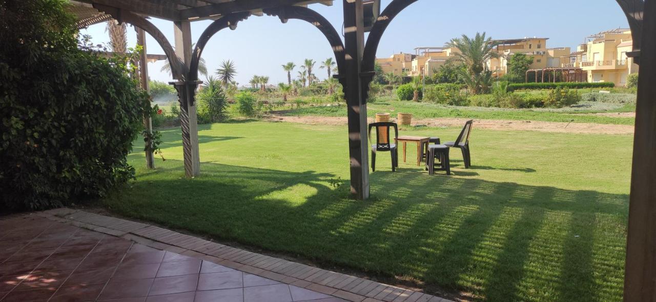 A Sea View Spacious Cheering 5 Bedroom Villa Ain Sokhna "Ain Bay" فيلا كاملة للإيجار قرية العين باي ไอน์ ซกนา ภายนอก รูปภาพ