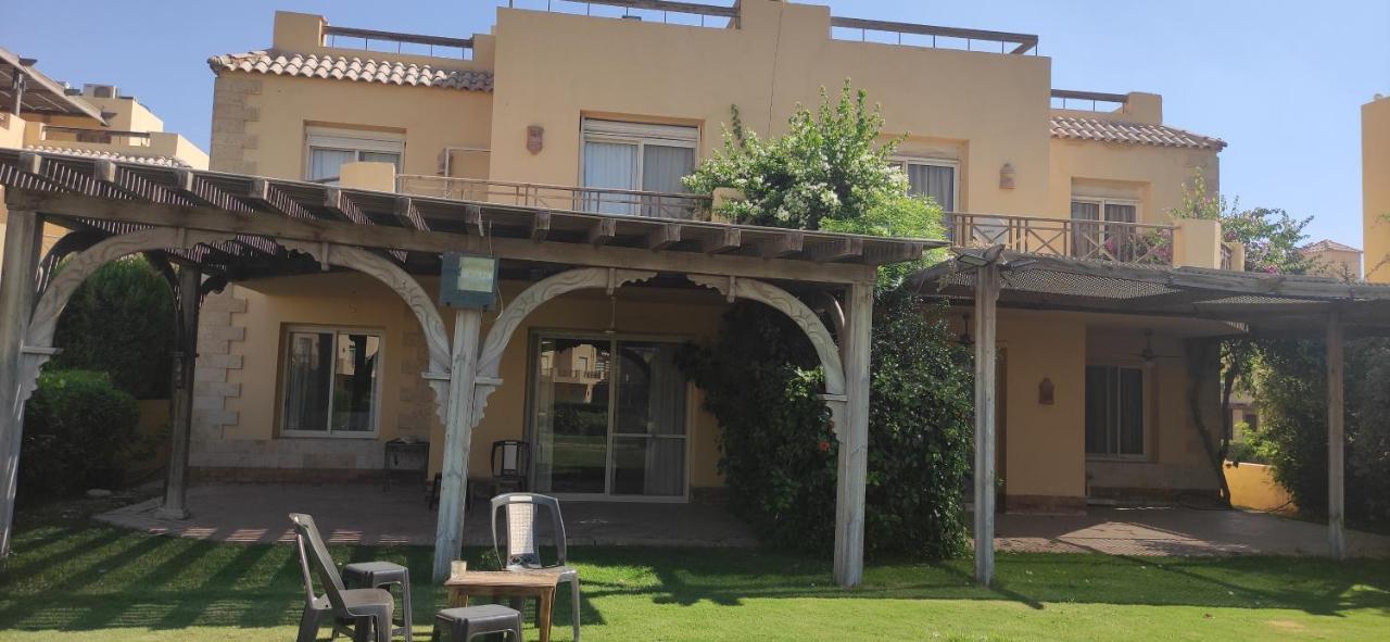 A Sea View Spacious Cheering 5 Bedroom Villa Ain Sokhna "Ain Bay" فيلا كاملة للإيجار قرية العين باي ไอน์ ซกนา ภายนอก รูปภาพ