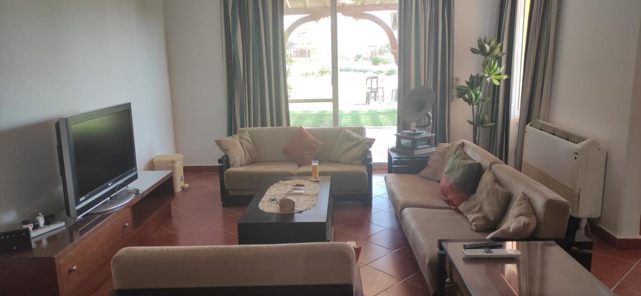 A Sea View Spacious Cheering 5 Bedroom Villa Ain Sokhna "Ain Bay" فيلا كاملة للإيجار قرية العين باي ไอน์ ซกนา ภายนอก รูปภาพ