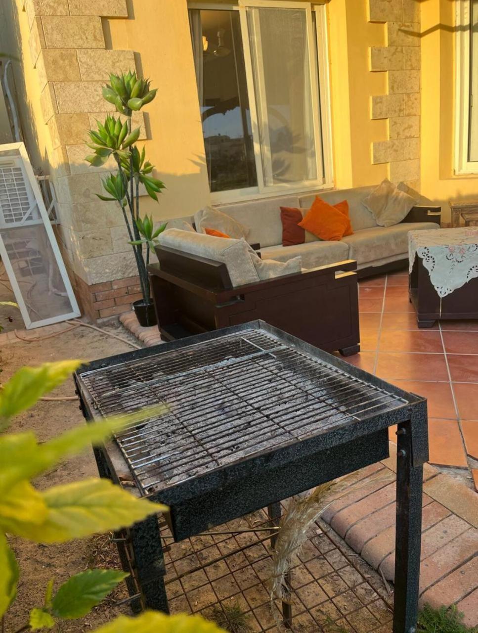A Sea View Spacious Cheering 5 Bedroom Villa Ain Sokhna "Ain Bay" فيلا كاملة للإيجار قرية العين باي ไอน์ ซกนา ภายนอก รูปภาพ