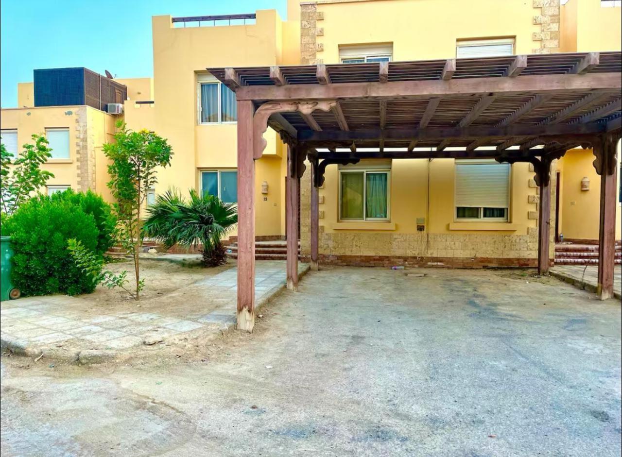 A Sea View Spacious Cheering 5 Bedroom Villa Ain Sokhna "Ain Bay" فيلا كاملة للإيجار قرية العين باي ไอน์ ซกนา ภายนอก รูปภาพ
