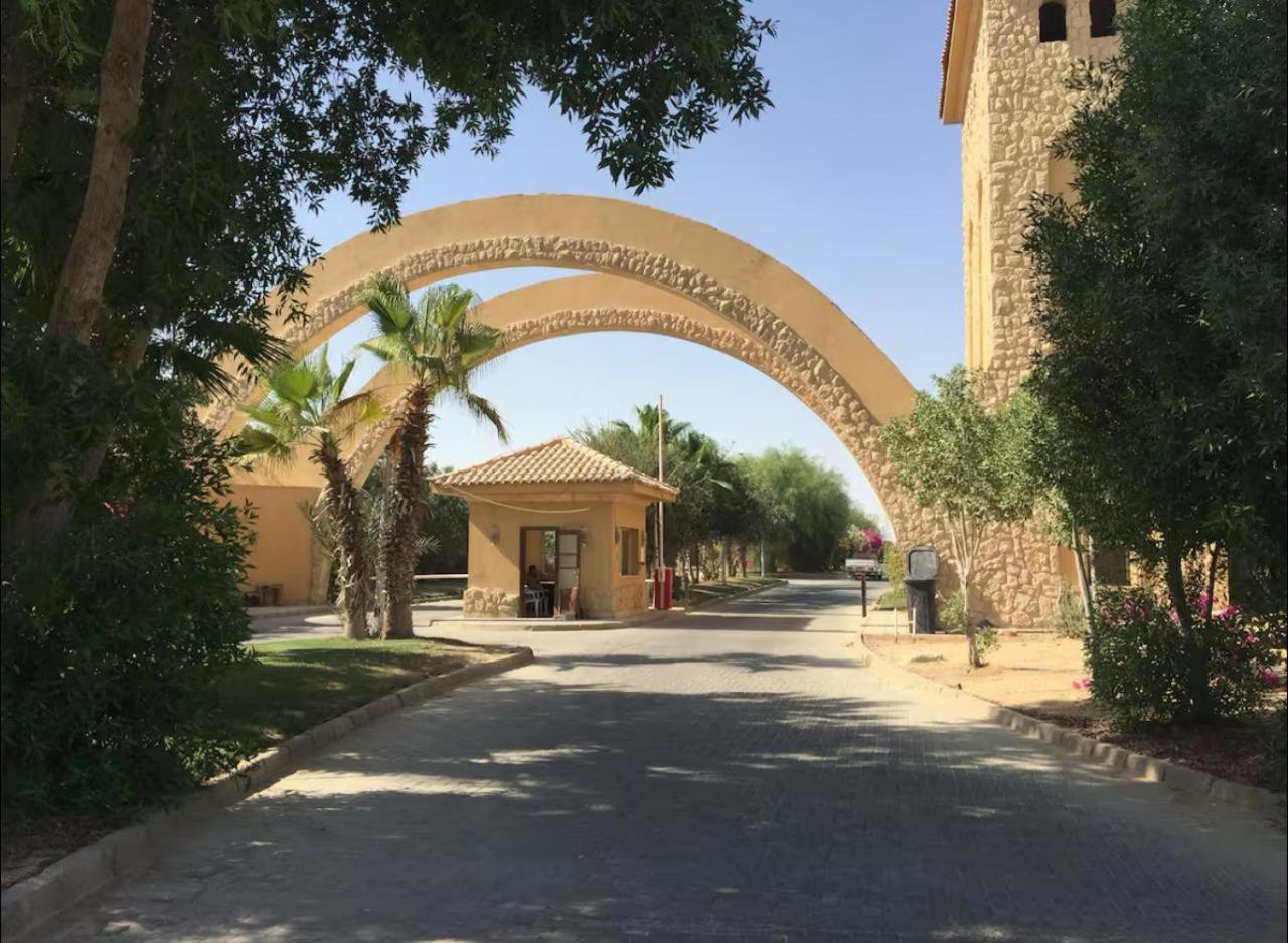 A Sea View Spacious Cheering 5 Bedroom Villa Ain Sokhna "Ain Bay" فيلا كاملة للإيجار قرية العين باي ไอน์ ซกนา ภายนอก รูปภาพ