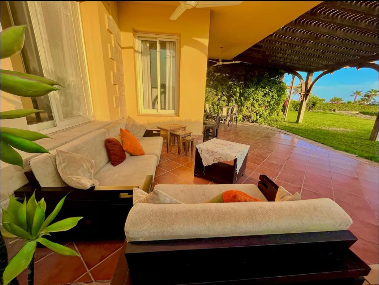 A Sea View Spacious Cheering 5 Bedroom Villa Ain Sokhna "Ain Bay" فيلا كاملة للإيجار قرية العين باي ไอน์ ซกนา ภายนอก รูปภาพ