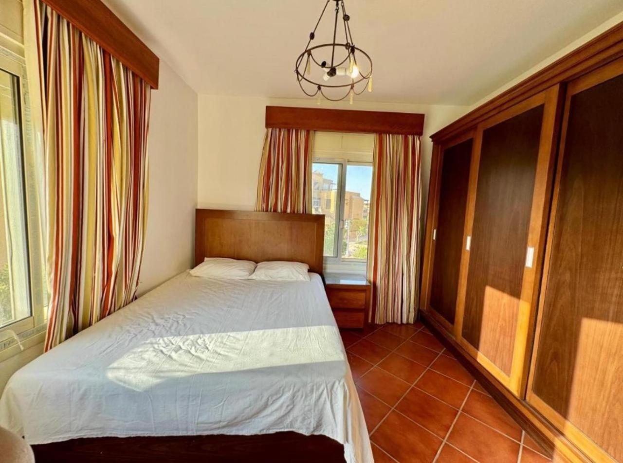 A Sea View Spacious Cheering 5 Bedroom Villa Ain Sokhna "Ain Bay" فيلا كاملة للإيجار قرية العين باي ไอน์ ซกนา ภายนอก รูปภาพ