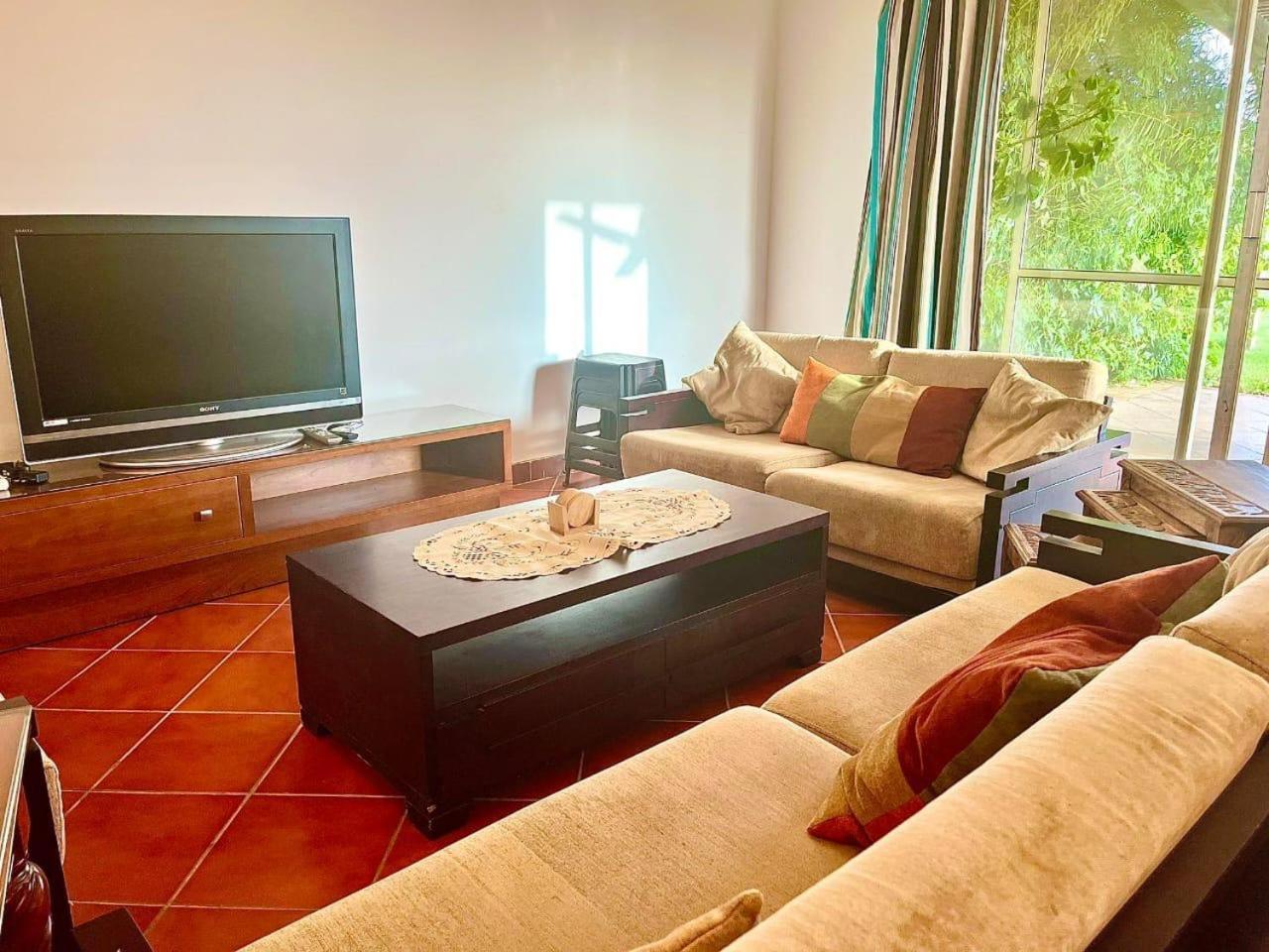 A Sea View Spacious Cheering 5 Bedroom Villa Ain Sokhna "Ain Bay" فيلا كاملة للإيجار قرية العين باي ไอน์ ซกนา ภายนอก รูปภาพ