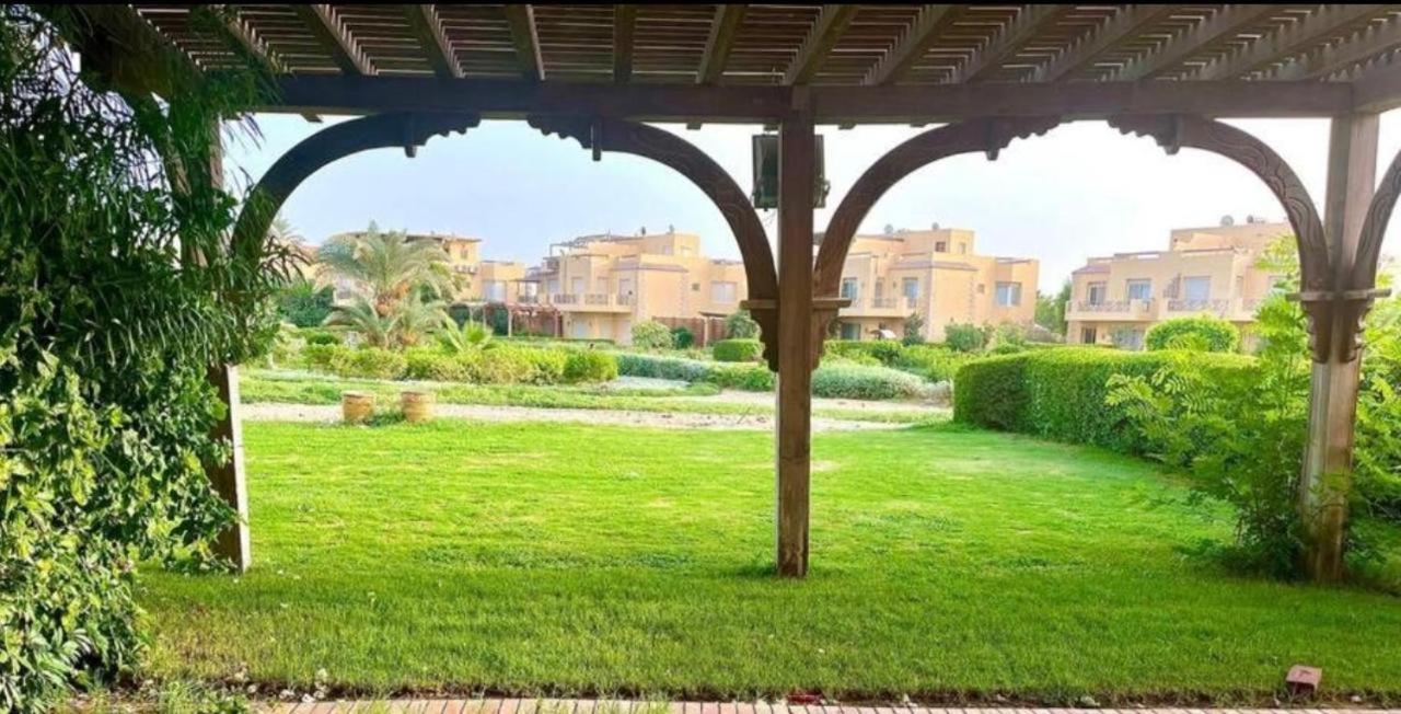 A Sea View Spacious Cheering 5 Bedroom Villa Ain Sokhna "Ain Bay" فيلا كاملة للإيجار قرية العين باي ไอน์ ซกนา ภายนอก รูปภาพ